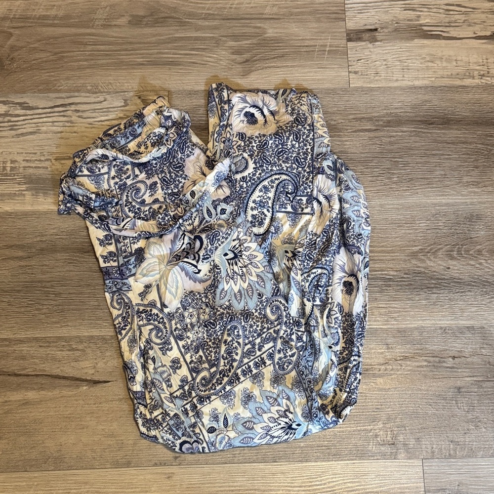 Jules & Leopold Blue and White Paisley Pants